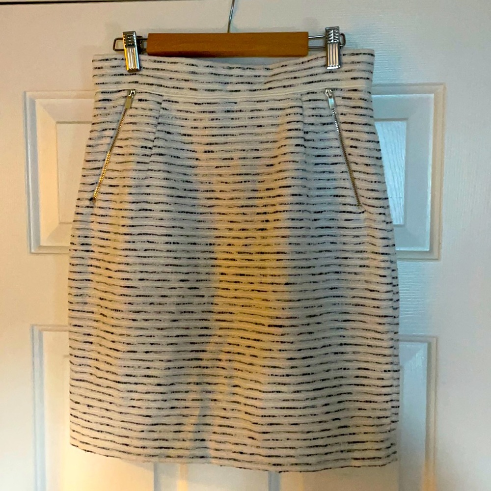 H&M White Fall/Winter Short Skirt with Black lines